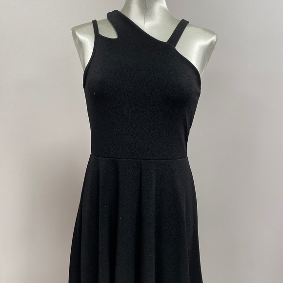 Never Worn Area Code 407 Asymmetrical Neck Fit and Flare Black Party Dress - Picture 1 of 2